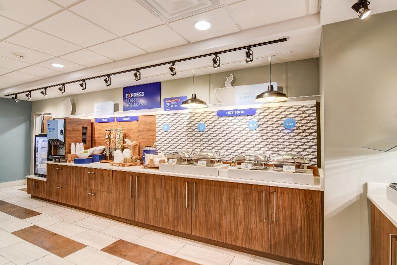 Holiday Inn Express - Fort Walton Beach Central By Ihg Екстериор снимка